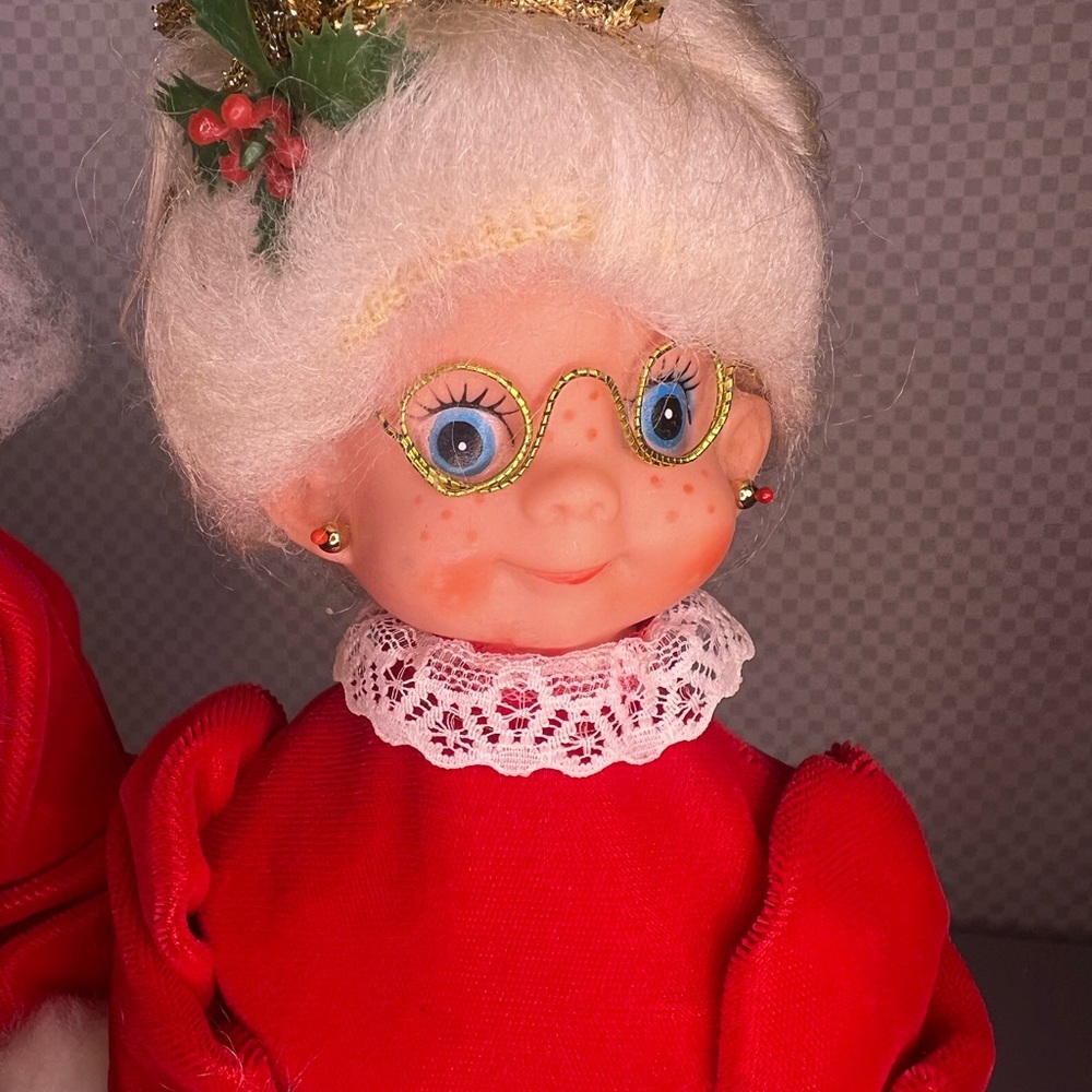 Vintage Crafted Christmas Mr and Mrs Santa Claus Doll Figures 13” - Picture 6 of 16